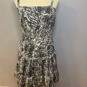 EXPRESS DRESS